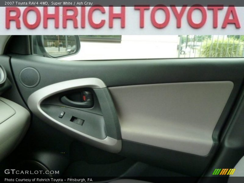 Super White / Ash Gray 2007 Toyota RAV4 4WD