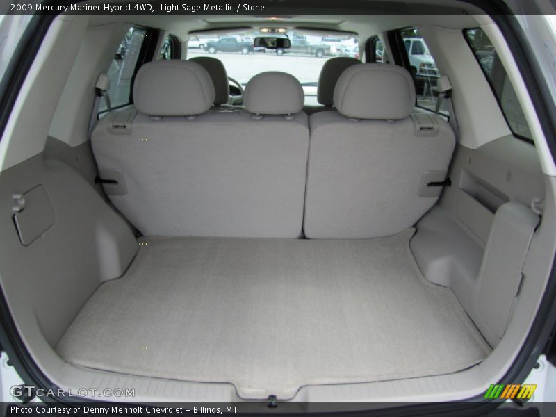  2009 Mariner Hybrid 4WD Trunk