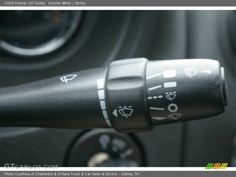Summit White / Ebony 2009 Pontiac G6 Sedan