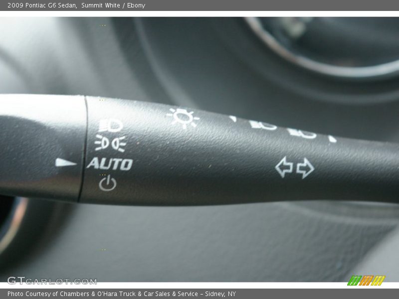 Summit White / Ebony 2009 Pontiac G6 Sedan