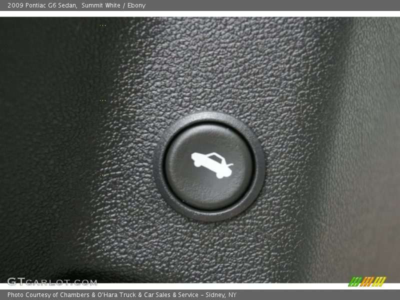 Summit White / Ebony 2009 Pontiac G6 Sedan