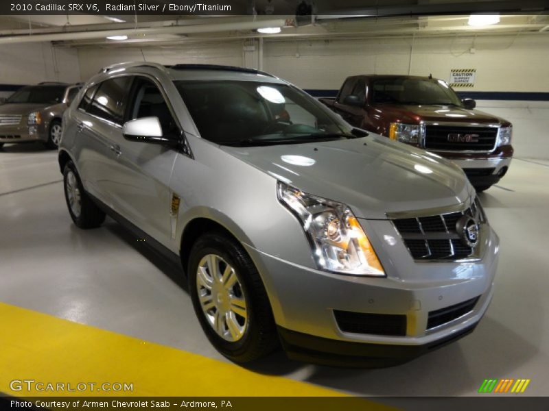 Radiant Silver / Ebony/Titanium 2010 Cadillac SRX V6