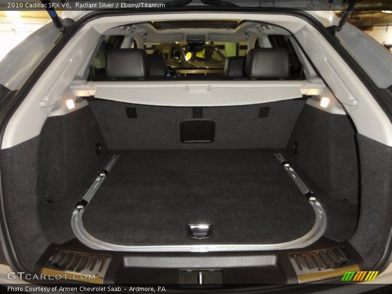 Radiant Silver / Ebony/Titanium 2010 Cadillac SRX V6