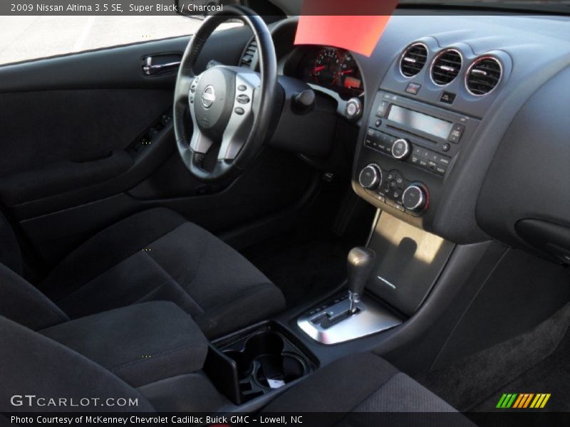 Super Black / Charcoal 2009 Nissan Altima 3.5 SE