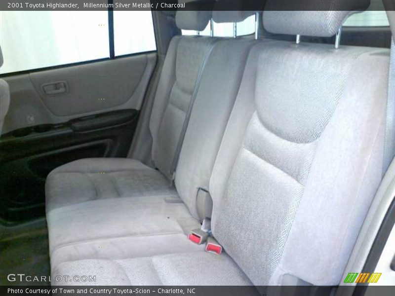 Millennium Silver Metallic / Charcoal 2001 Toyota Highlander