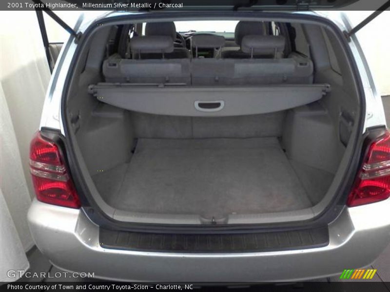 Millennium Silver Metallic / Charcoal 2001 Toyota Highlander