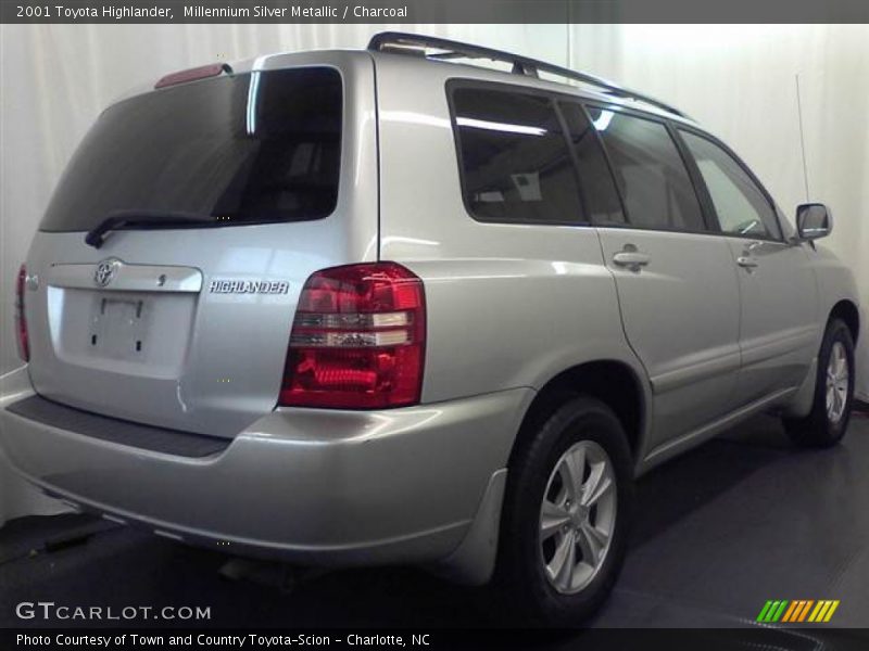 Millennium Silver Metallic / Charcoal 2001 Toyota Highlander