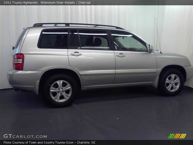 Millennium Silver Metallic / Charcoal 2001 Toyota Highlander