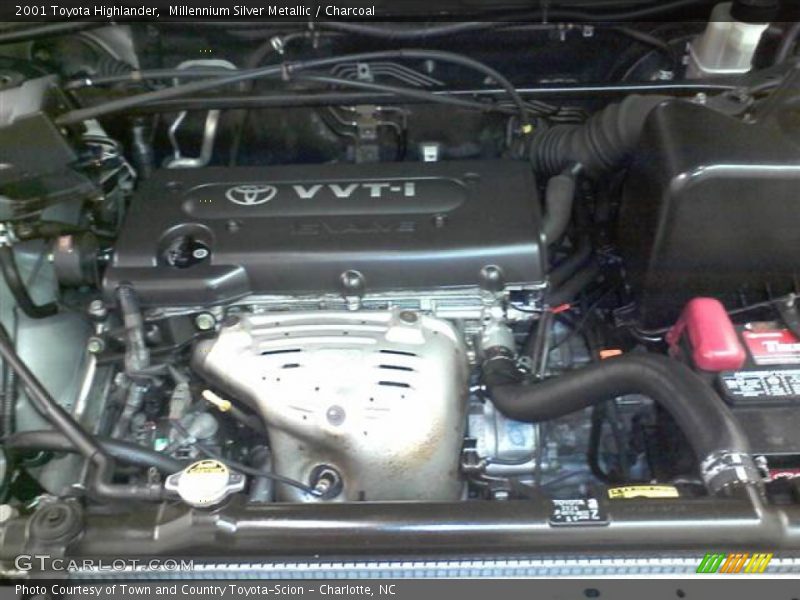 Millennium Silver Metallic / Charcoal 2001 Toyota Highlander