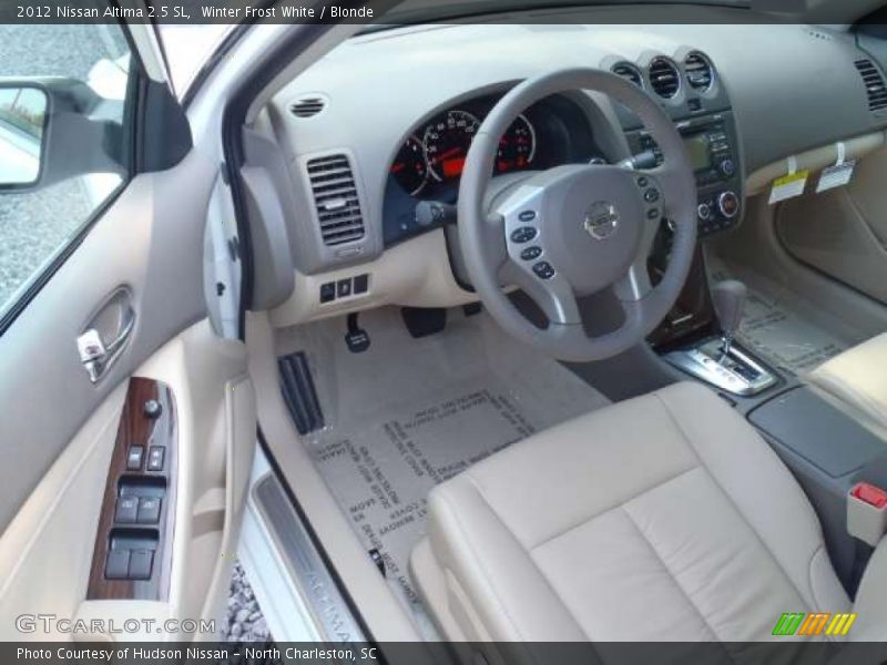 Winter Frost White / Blonde 2012 Nissan Altima 2.5 SL