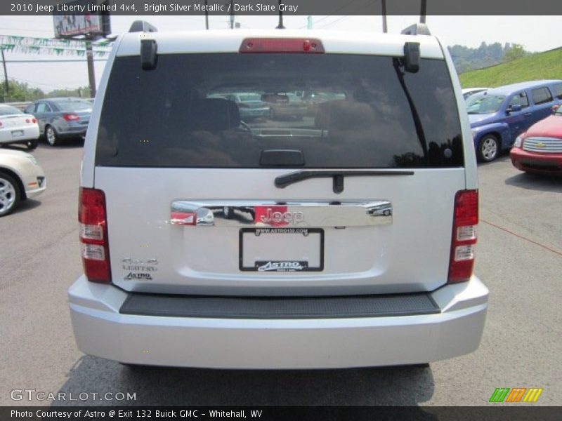 Bright Silver Metallic / Dark Slate Gray 2010 Jeep Liberty Limited 4x4