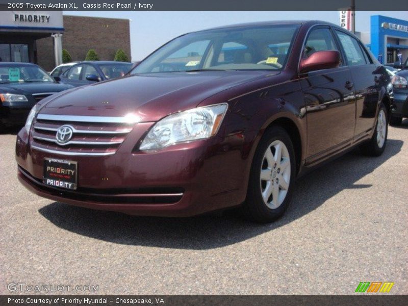 Cassis Red Pearl / Ivory 2005 Toyota Avalon XL