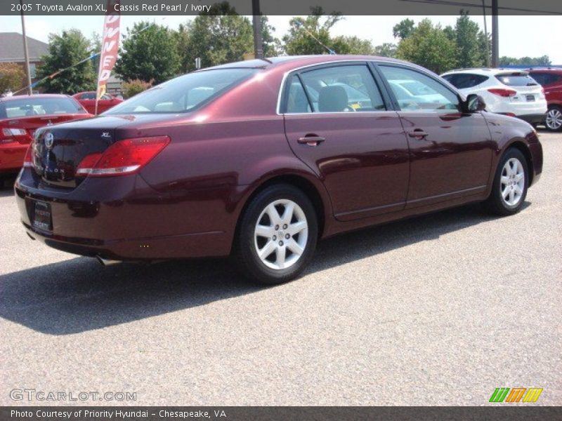 Cassis Red Pearl / Ivory 2005 Toyota Avalon XL