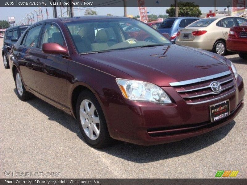 Cassis Red Pearl / Ivory 2005 Toyota Avalon XL