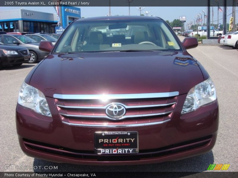 Cassis Red Pearl / Ivory 2005 Toyota Avalon XL