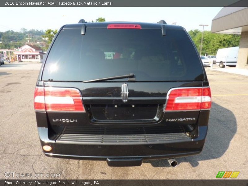 Tuxedo Black Metallic / Camel 2010 Lincoln Navigator 4x4