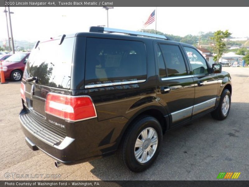 Tuxedo Black Metallic / Camel 2010 Lincoln Navigator 4x4
