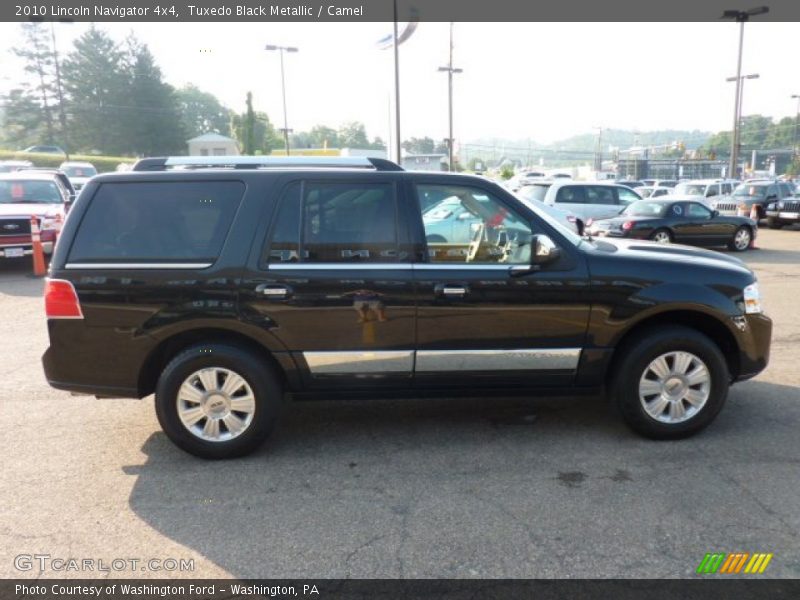 Tuxedo Black Metallic / Camel 2010 Lincoln Navigator 4x4
