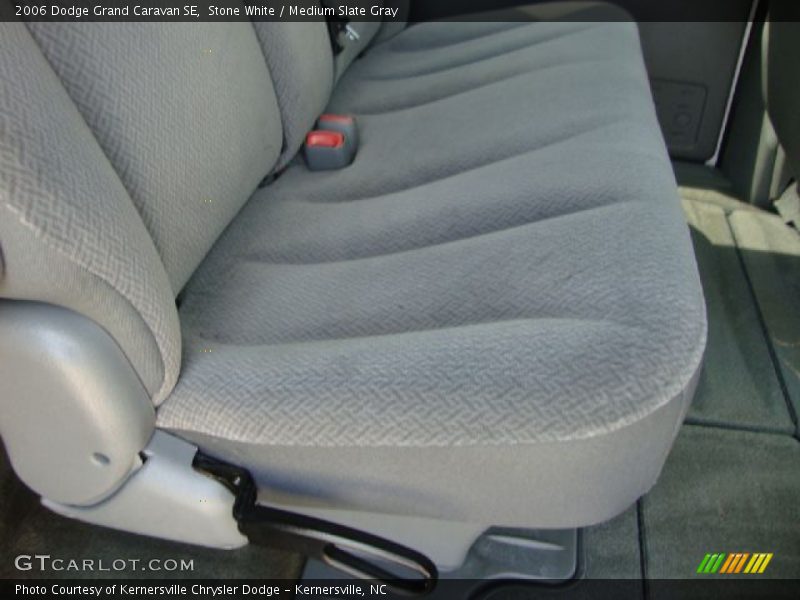 Stone White / Medium Slate Gray 2006 Dodge Grand Caravan SE
