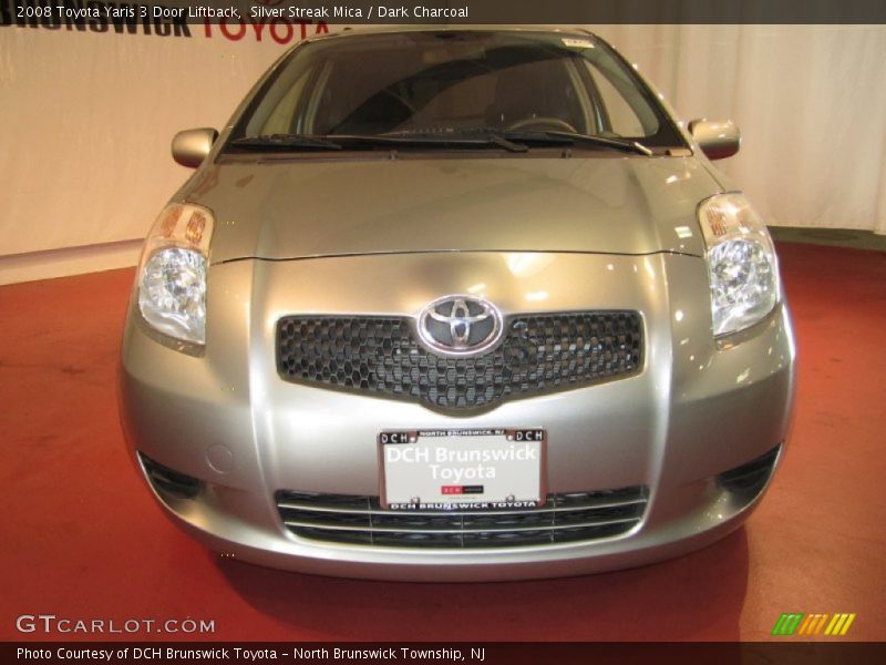 Silver Streak Mica / Dark Charcoal 2008 Toyota Yaris 3 Door Liftback