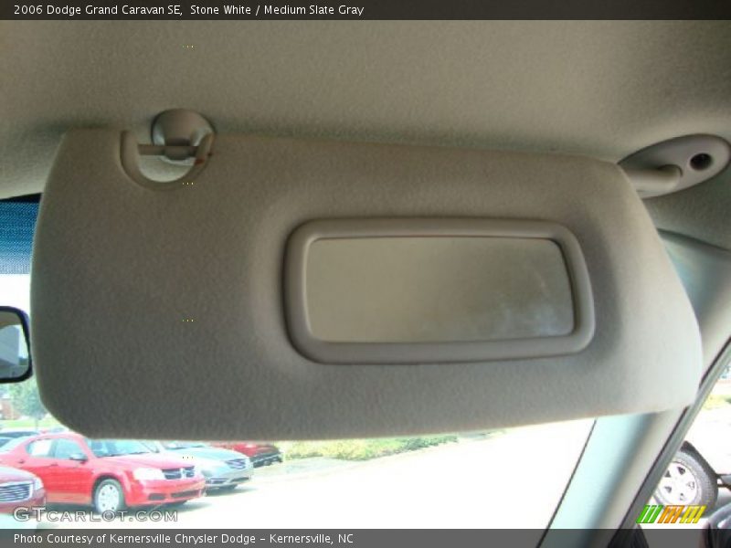 Stone White / Medium Slate Gray 2006 Dodge Grand Caravan SE