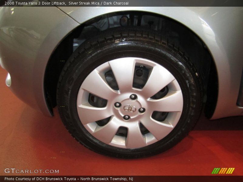 Silver Streak Mica / Dark Charcoal 2008 Toyota Yaris 3 Door Liftback