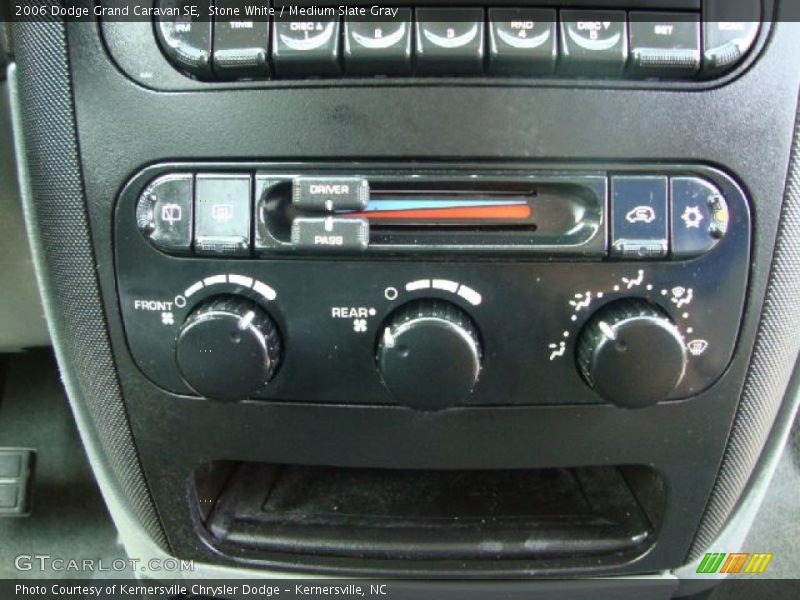 Stone White / Medium Slate Gray 2006 Dodge Grand Caravan SE