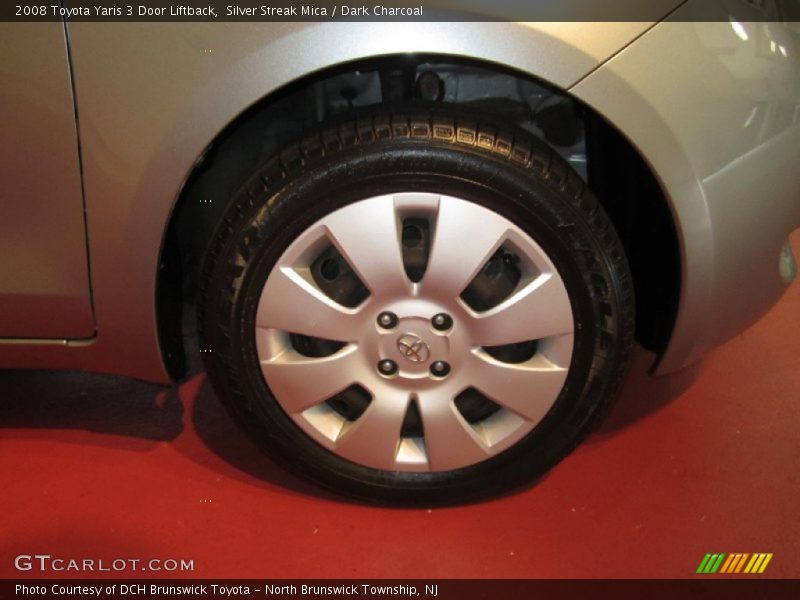 Silver Streak Mica / Dark Charcoal 2008 Toyota Yaris 3 Door Liftback