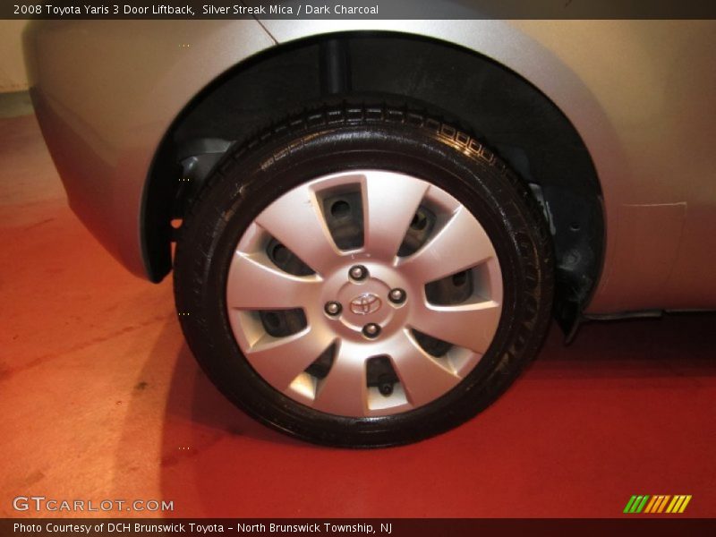 Silver Streak Mica / Dark Charcoal 2008 Toyota Yaris 3 Door Liftback