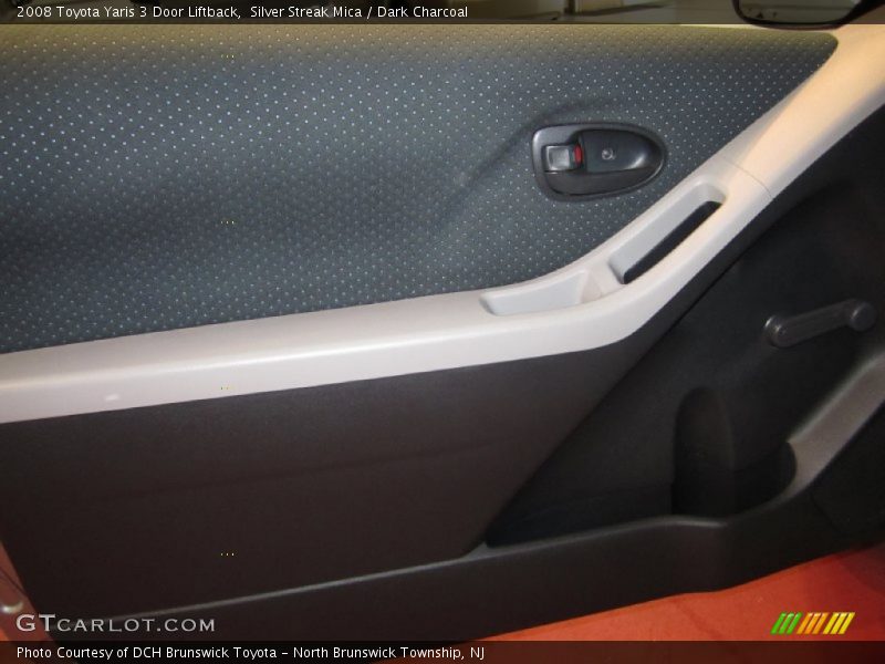 Silver Streak Mica / Dark Charcoal 2008 Toyota Yaris 3 Door Liftback