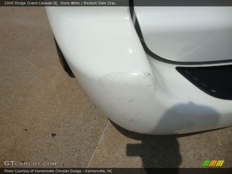 Stone White / Medium Slate Gray 2006 Dodge Grand Caravan SE