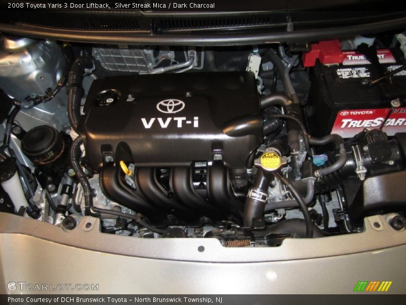 Silver Streak Mica / Dark Charcoal 2008 Toyota Yaris 3 Door Liftback