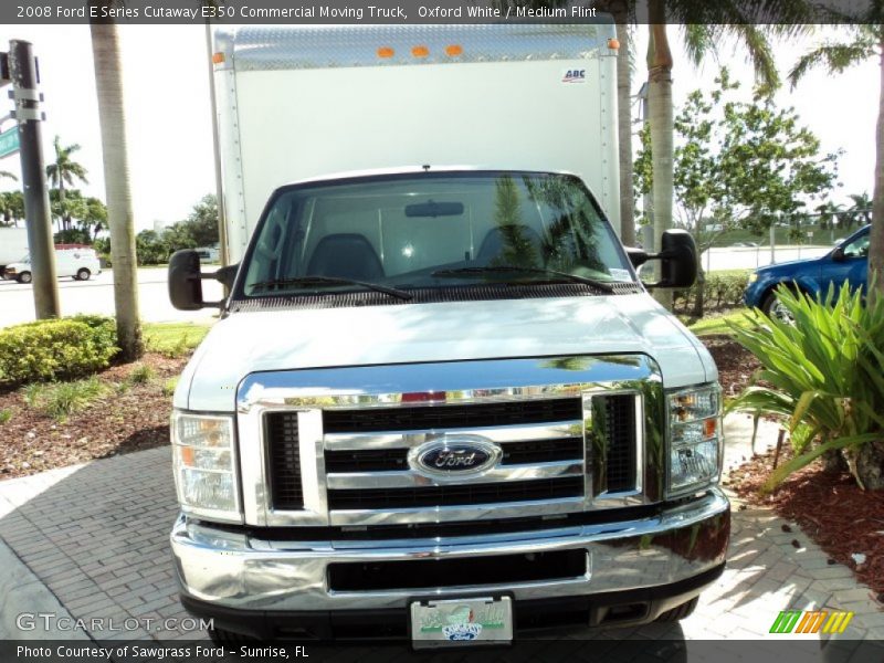 Oxford White / Medium Flint 2008 Ford E Series Cutaway E350 Commercial Moving Truck