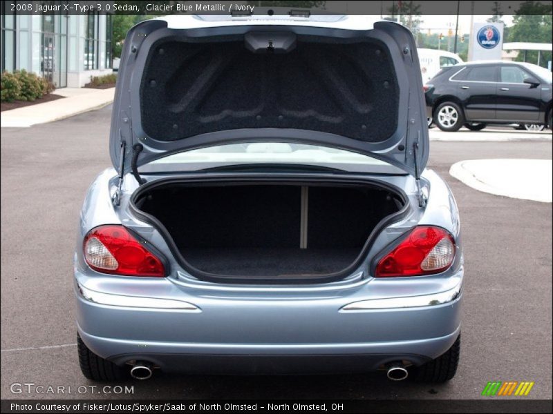  2008 X-Type 3.0 Sedan Trunk