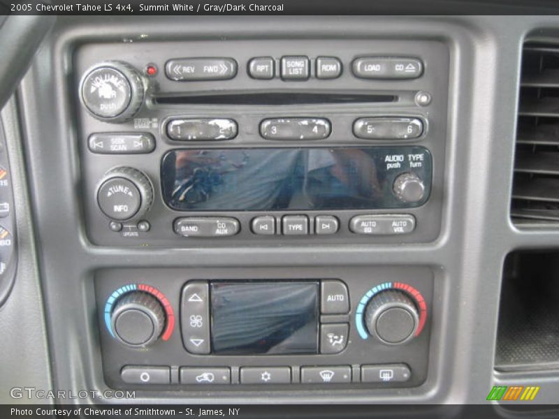 Summit White / Gray/Dark Charcoal 2005 Chevrolet Tahoe LS 4x4