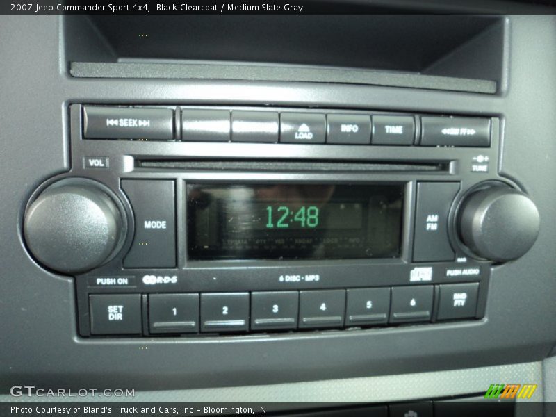 Black Clearcoat / Medium Slate Gray 2007 Jeep Commander Sport 4x4