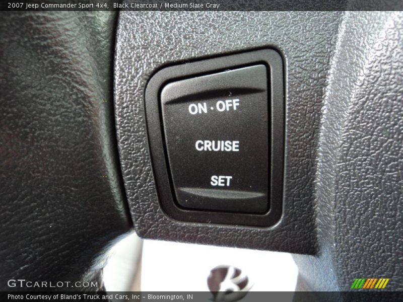 Black Clearcoat / Medium Slate Gray 2007 Jeep Commander Sport 4x4