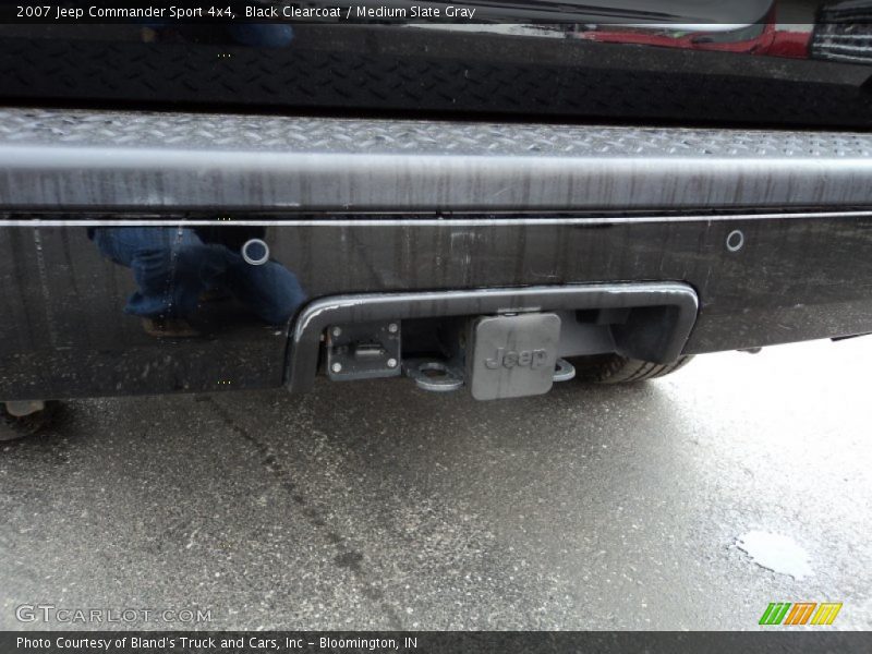 Black Clearcoat / Medium Slate Gray 2007 Jeep Commander Sport 4x4