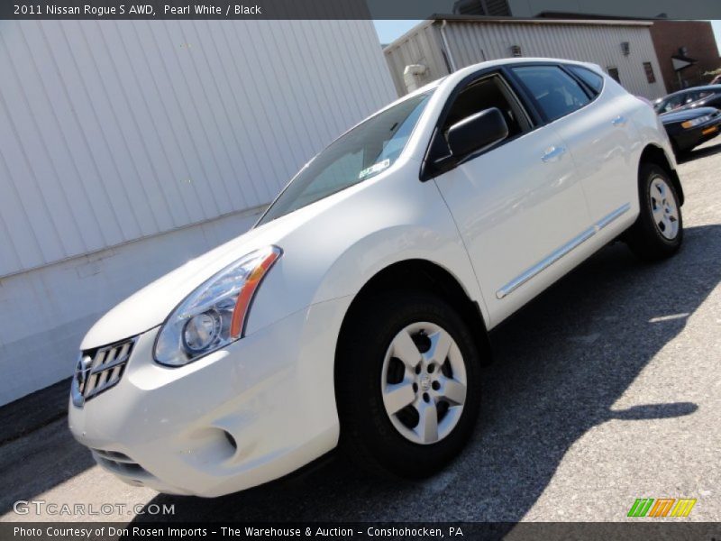 Pearl White / Black 2011 Nissan Rogue S AWD