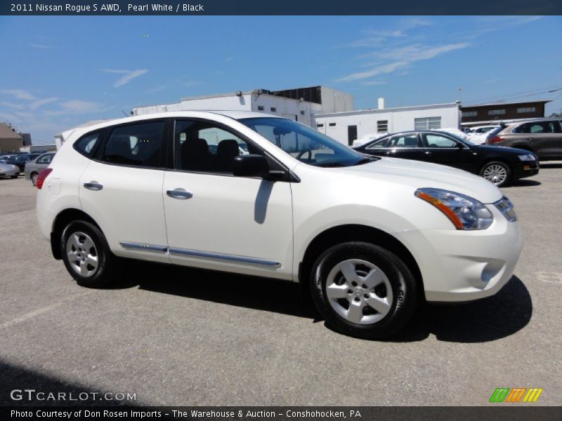 Pearl White / Black 2011 Nissan Rogue S AWD