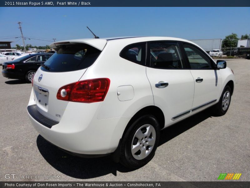 Pearl White / Black 2011 Nissan Rogue S AWD