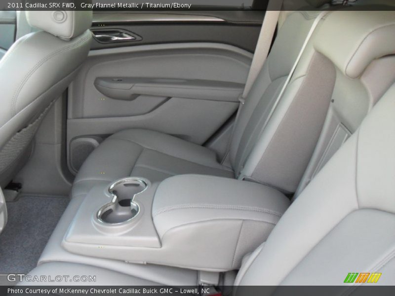 Gray Flannel Metallic / Titanium/Ebony 2011 Cadillac SRX FWD