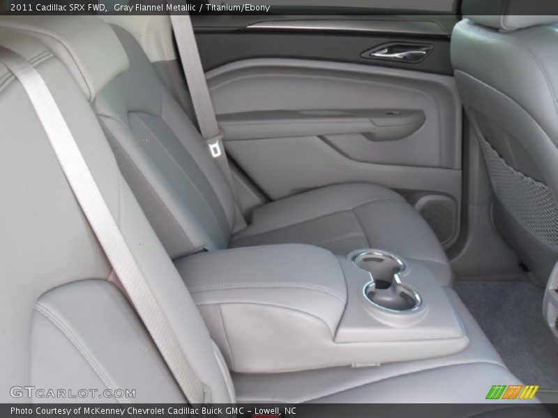 Gray Flannel Metallic / Titanium/Ebony 2011 Cadillac SRX FWD