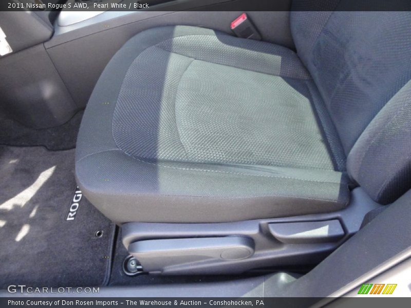 Pearl White / Black 2011 Nissan Rogue S AWD