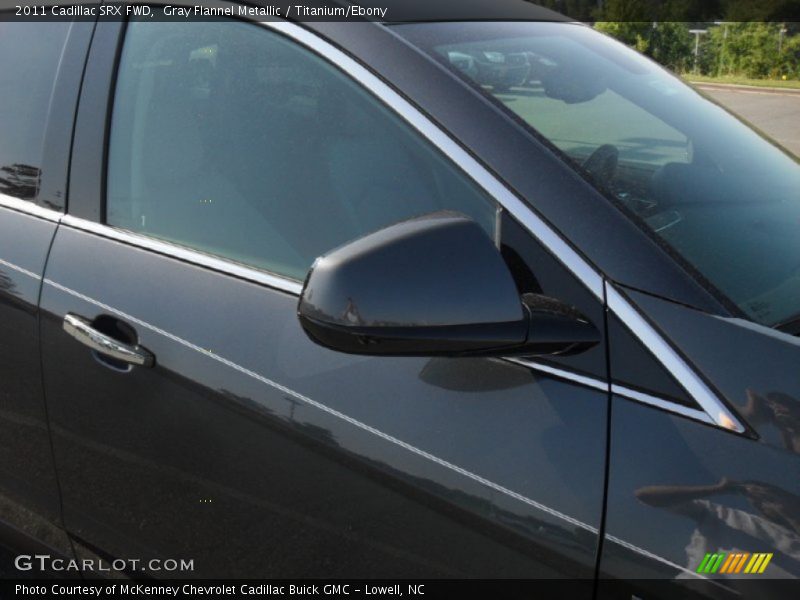 Gray Flannel Metallic / Titanium/Ebony 2011 Cadillac SRX FWD