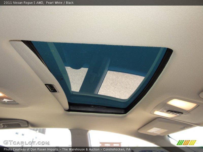 Pearl White / Black 2011 Nissan Rogue S AWD