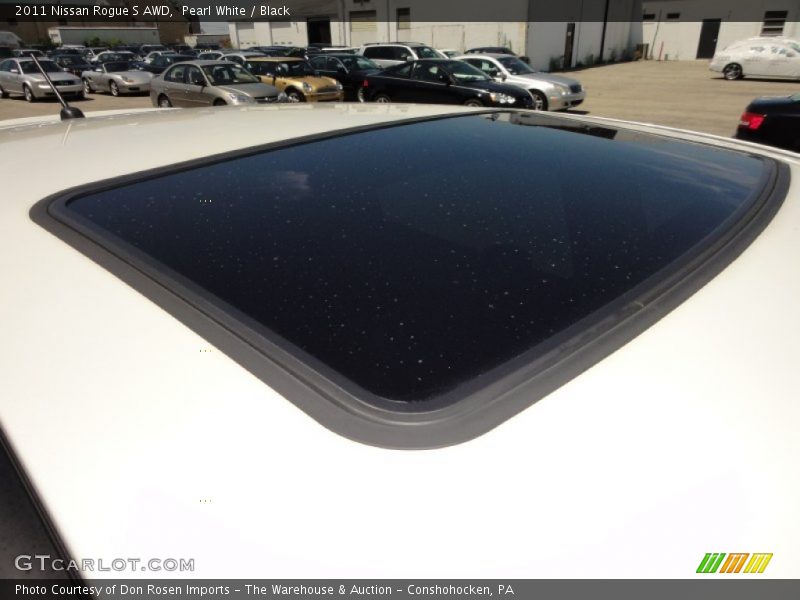 Pearl White / Black 2011 Nissan Rogue S AWD