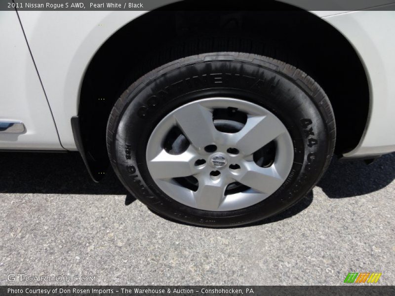 Pearl White / Black 2011 Nissan Rogue S AWD