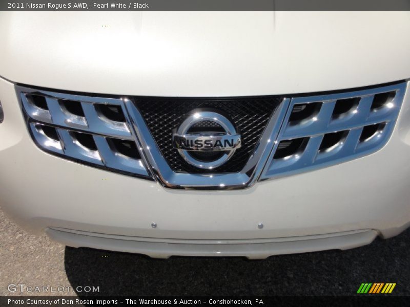 Pearl White / Black 2011 Nissan Rogue S AWD