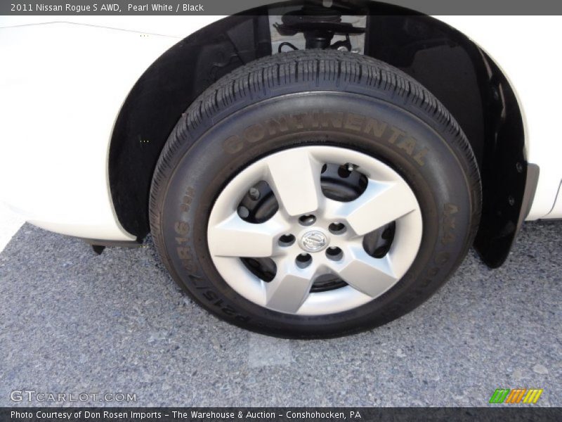 Pearl White / Black 2011 Nissan Rogue S AWD
